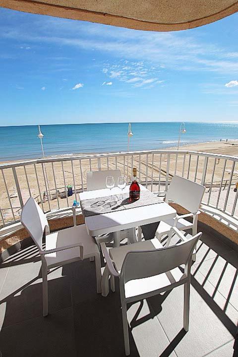 Apartamento Primera Linea Playa Centro De Guardamar Lägenhet Guardamar del Segura Exteriör bild